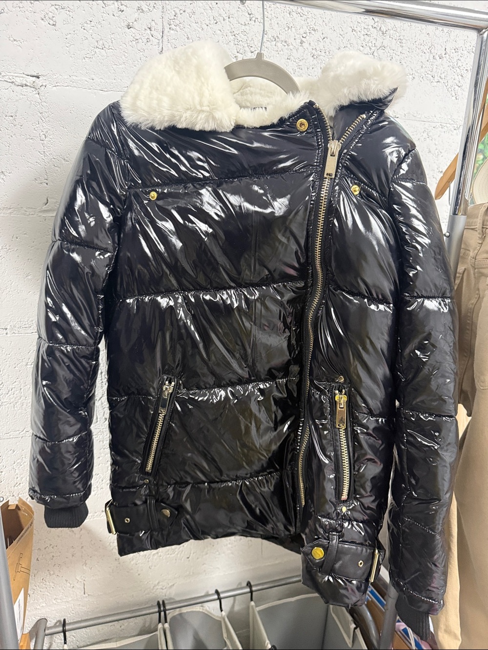 Black Shiny Puffer Coat Faux Fur Collar RIVER ISLAND Size 6 Coat - NEVER WORN